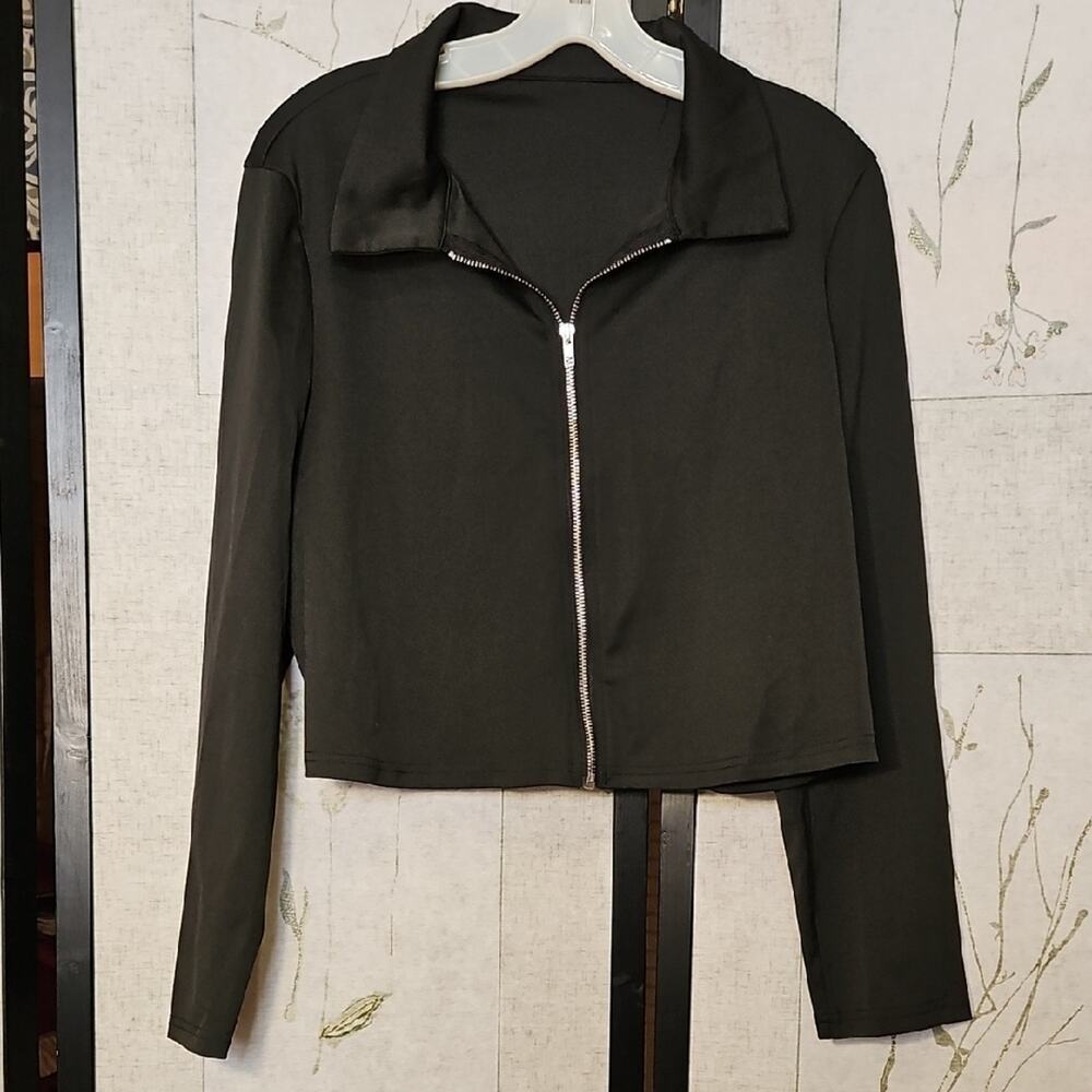 Black Bomber Jacket with Zip-Up Closure and Full-Length Sleeves